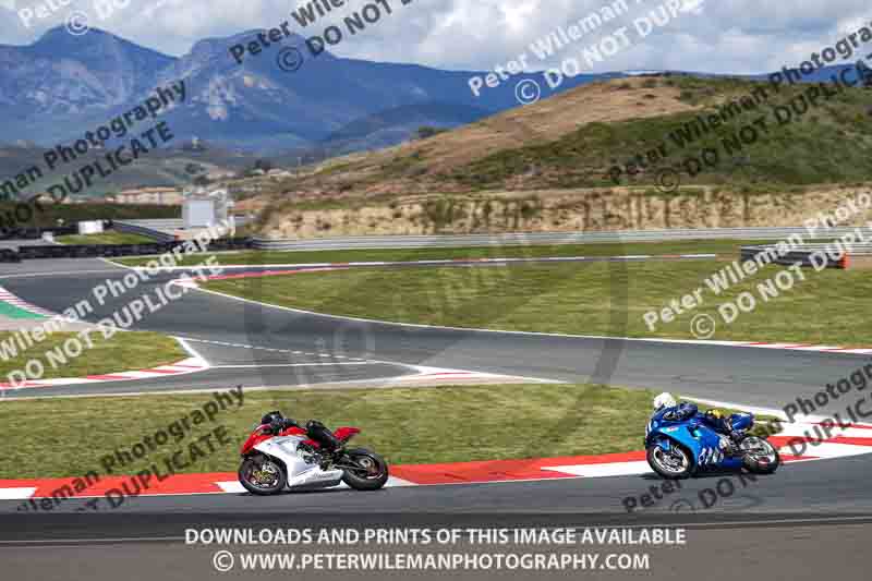 cadwell no limits trackday;cadwell park;cadwell park photographs;cadwell trackday photographs;enduro digital images;event digital images;eventdigitalimages;navarra;no limits trackdays;peter wileman photography;racing digital images;trackday digital images;trackday photos